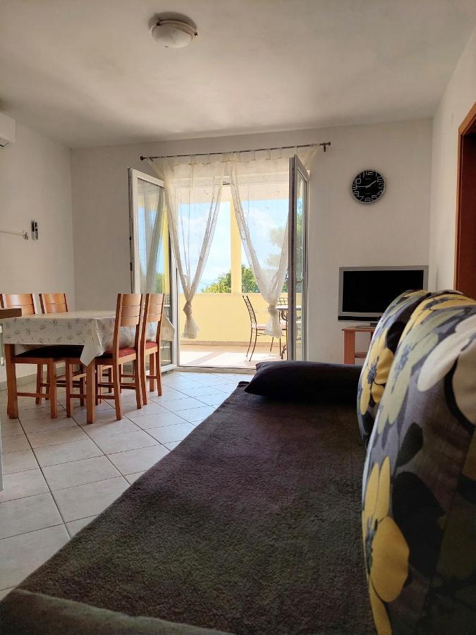 Apartments Dia ザオストログ エクステリア 写真