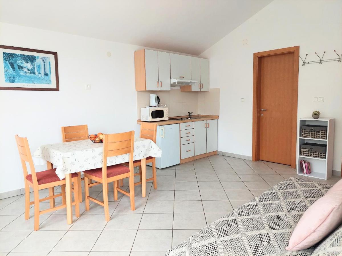Apartments Dia ザオストログ エクステリア 写真