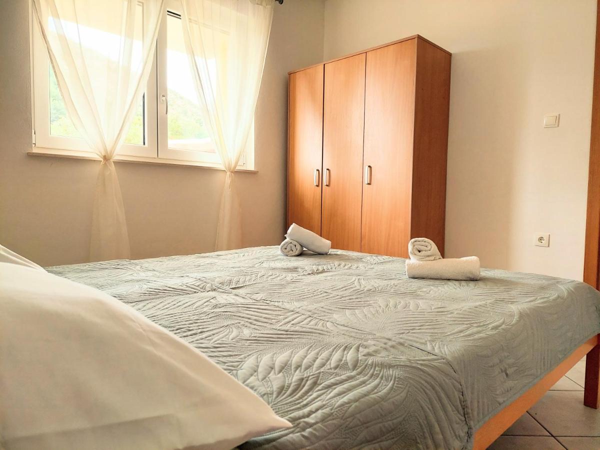 Apartments Dia ザオストログ エクステリア 写真