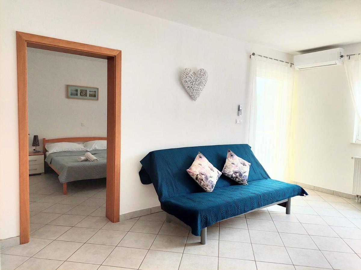 Apartments Dia ザオストログ エクステリア 写真