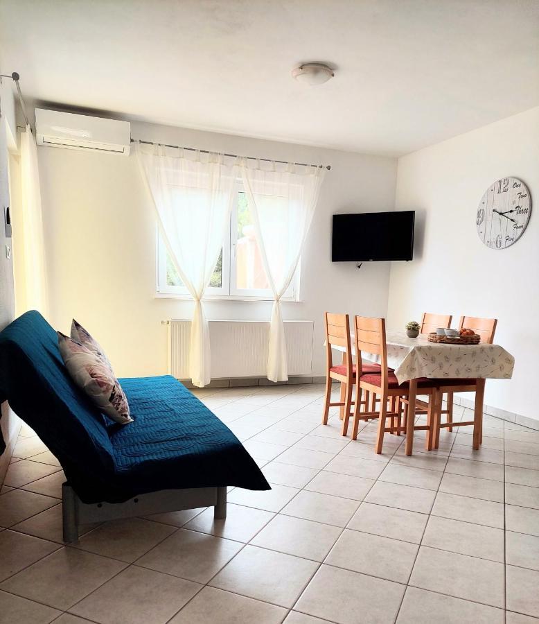 Apartments Dia ザオストログ エクステリア 写真